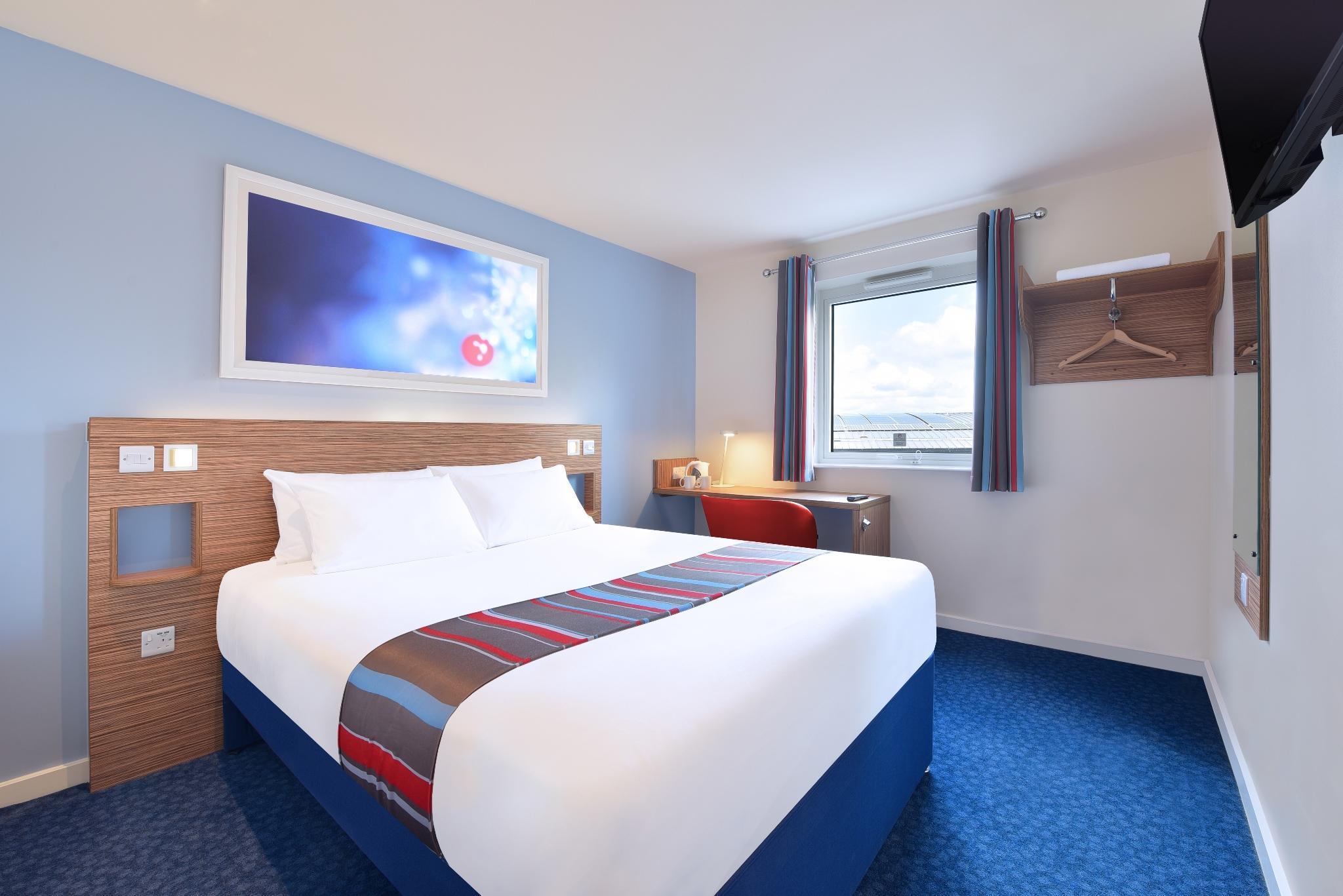 Ramada Encore Milton Keynes Exterior foto