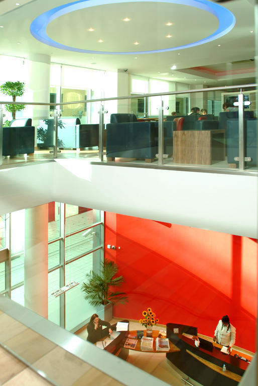 Ramada Encore Milton Keynes Exterior foto